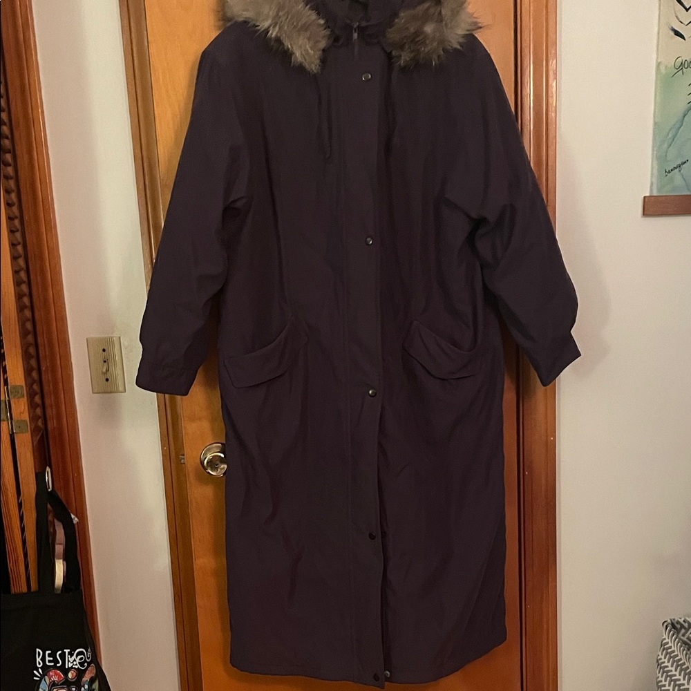 Women's Elegant Purple Ski Coat with Faux Fur Hood